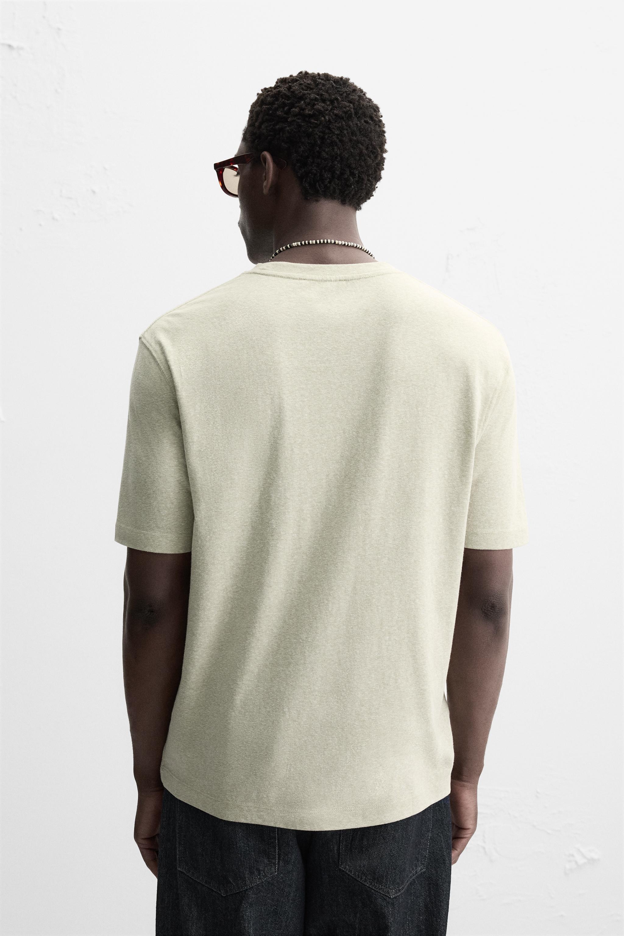 T-SHIRT STRUCTURÉ